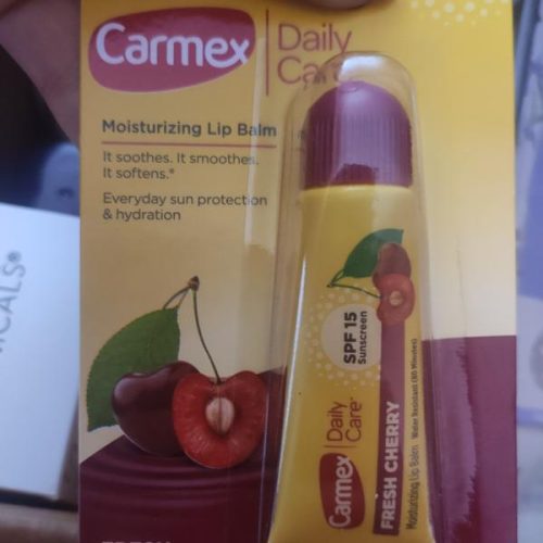 Carmex Lip Balm Fresh Cherry photo review